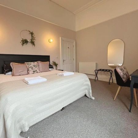 3 Sheets To The Wind, Boutique Holiday Apartment In 토키 외부 사진