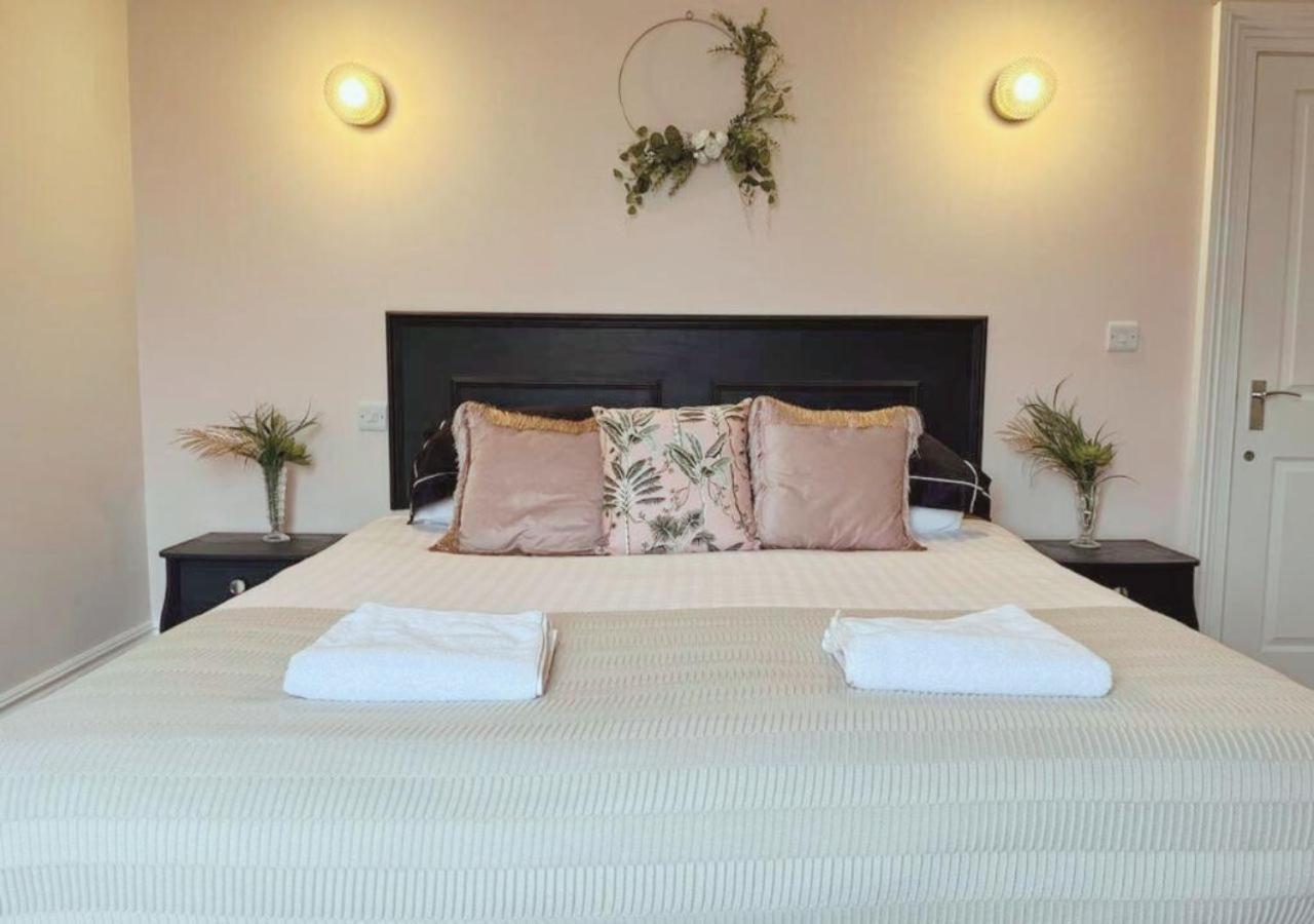 3 Sheets To The Wind, Boutique Holiday Apartment In 토키 외부 사진